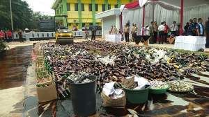 Jelang Ramadhan, Polresta Tangerang Musnahkan Puluhan Ribu Botol Miras