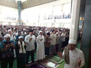 Do&#039;akan Tsunami, Zaki Solat Gaib Bareng Jemaah Mesji Al- Amjad