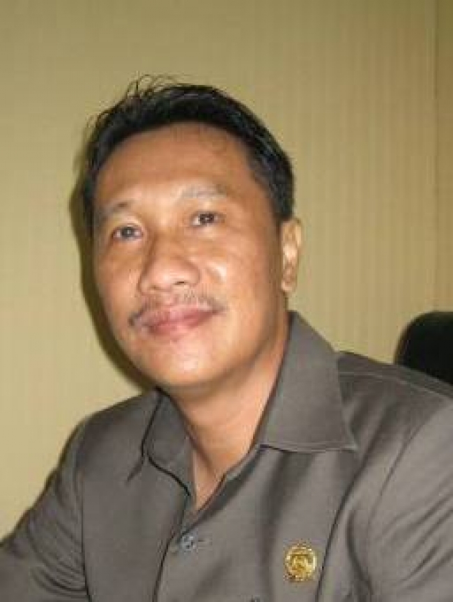 Anggota DPRD Kota Tangsel Komisi II, Drs. H. Syihabuddin Hasim, SH. M.Si