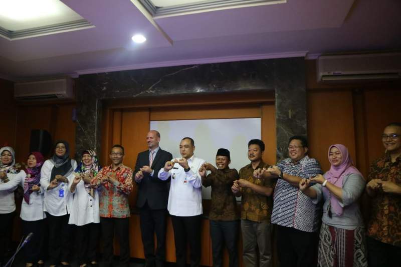 Pemkab Tangerang bersama Fopkia, Alfanart Luncurkan Gerai KIA