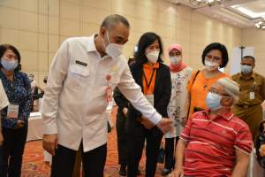 Cegah Covid, Pemkab Tangerang Vaksinasi Secara Terus Menerus