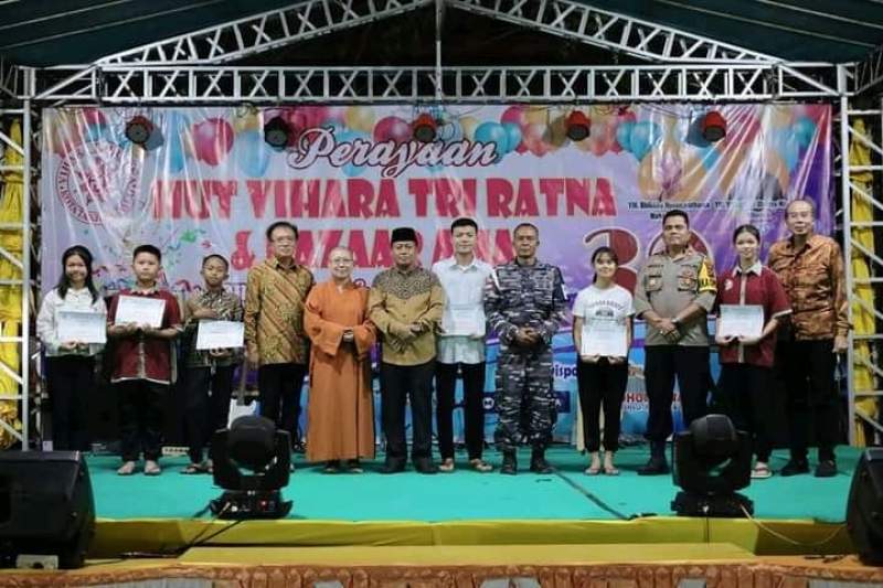 Wali Kota Tanjungbalai Hadiri Acara Malam Kesenian Perayaan HUT Vihara Tri Ratna