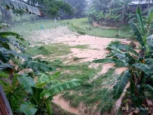 Kampung Cihareno Terendam Air Bercampur Lumpur