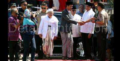 Presiden Jokowi Berharap Bank Wakaf Mikro Ada di Seluruh Pesantren