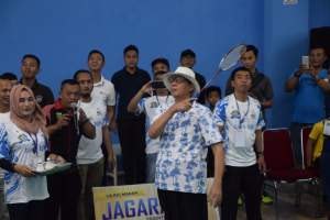 Gubernur Banten Wahidin Halim menutup Turnamen Gubernur Banten Open 2017.