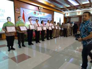 Apresiasi Kinerja Satgas Mafia Tanah, Kementerian Agraria Beri Penghargaan Pada Polda Banten