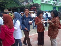 Masyarakat Kota Tangerang disuguhi makanan gratis di pesta rakyat dalam HUT Kota Tangerang ke-22