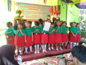 200 Siswa dan Siswi TK Nurul Irsyad Iftiah di Wisuda