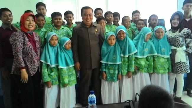Siswa Madrasah Kunjungi Kantor DPRD Tangsel