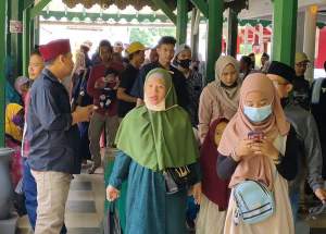 Meskipun Telah Di Tutup, Hari Ke 2 Lebaran Warga Tetap Bisa Masuk Area Wisata Banten Lama