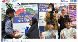 Kolase pemberian bantuan ke masyarakat oleh BRI Regional Office Jakarta 3.