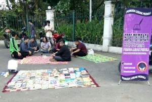 PLP Gelar Taman Baca di Alun-alun Rangkasbitung