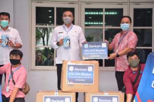 Zaki Terima Bantuan 4000 Masker dari Indomart
