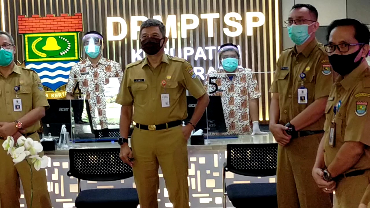 Ditengah Pandemi DPMPTSP Kabupaten Tangerang Tetap Layani Perizinan Secara Online3
