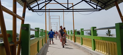 Jembatan Pantai Sialang Buah Ikonik Destinasi Wisata di Serdang Bedagai 2
