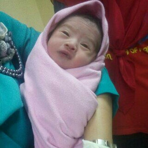 Legislator Senayan Lirik Bayi Mungil Yang Di Tinggal Sang Ibu Di Kamar Mandi Masjid UIN 1