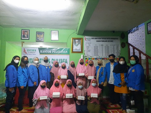 Membuat Konektor Masker Untuk Mengasah Kreativitas Anak 2