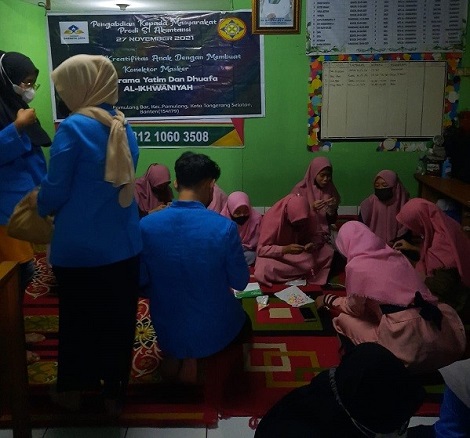 Membuat Konektor Masker Untuk Mengasah Kreativitas Anak 3