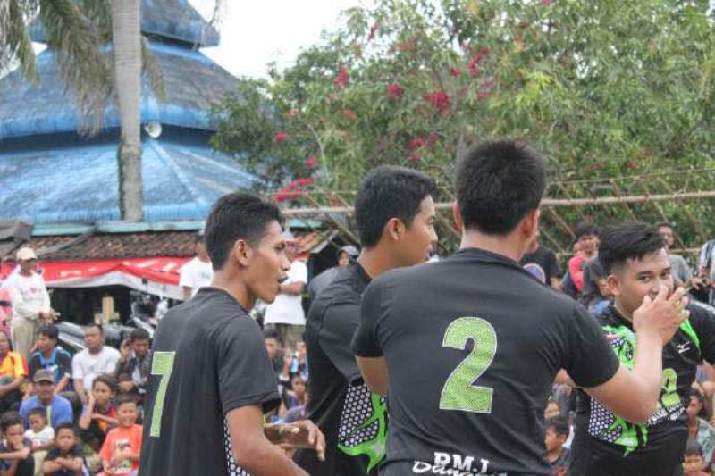 PHBN bekerjasama dengan karang taruna desa Cikeusik gelar berbagai perlombaan di HUT Ke 71 2