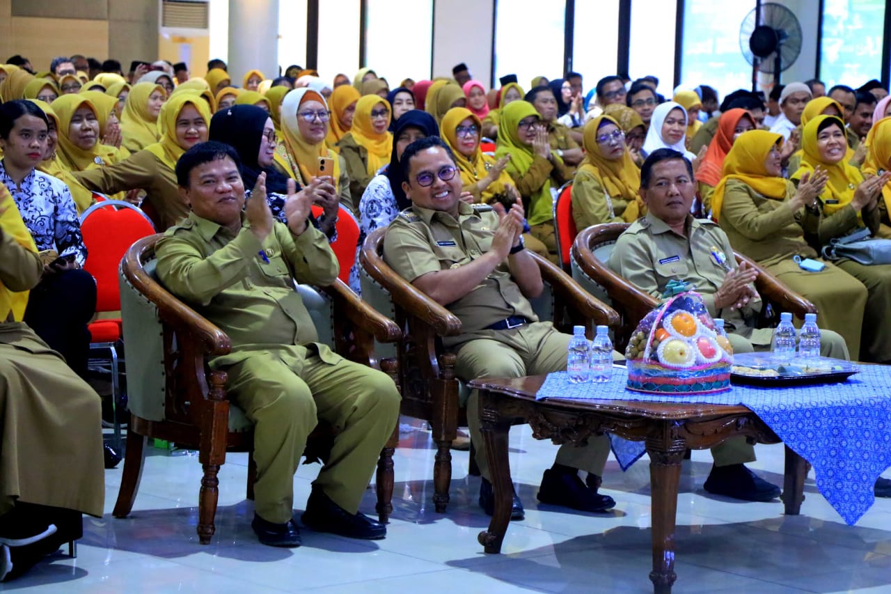 Peringatan Hari Guru Nasional Pemkot Tangerang Santuni 1000 Anak Yatim 3