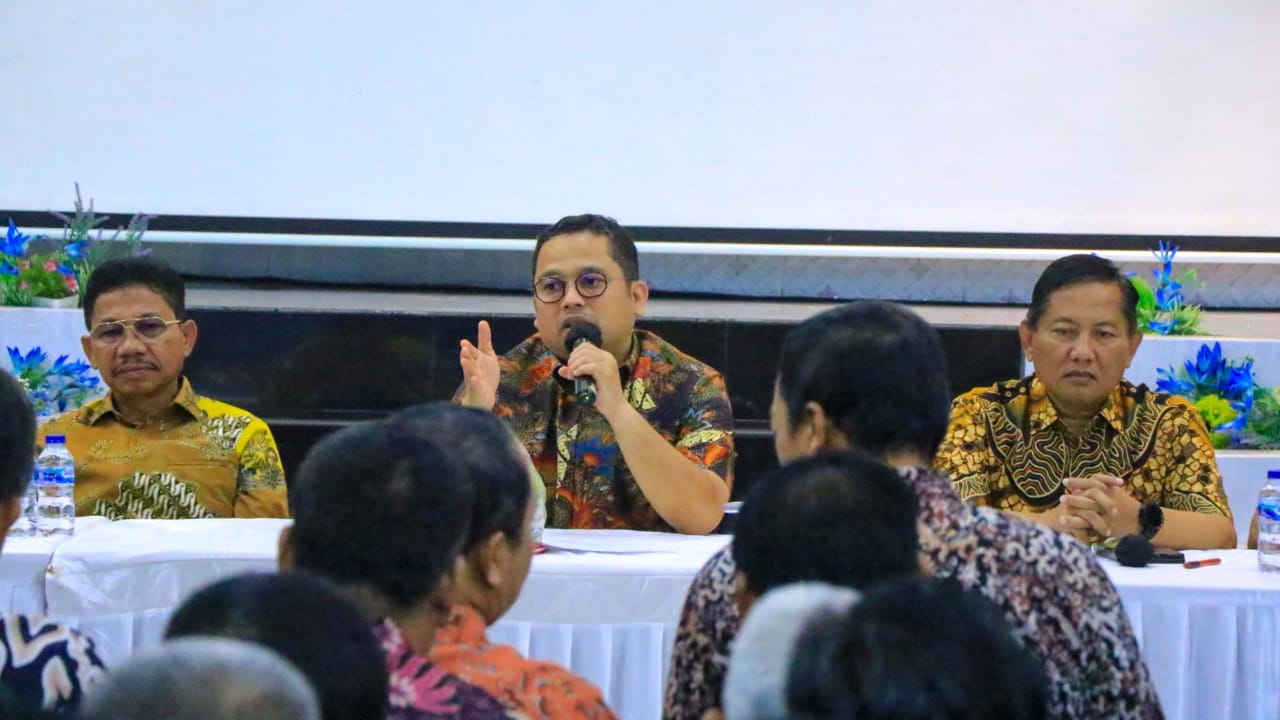Rapat Evaluasi Kewilayahan Arief Minta Camat Lurah Maksimalkan Potensi Wilayah dan Dorong Pemanfaatan Teknologi