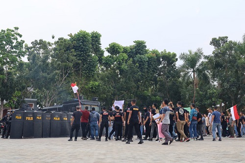 Satbrimob Polda Banten Gelar Simulasi Pengamanan Pemilu 2024 2