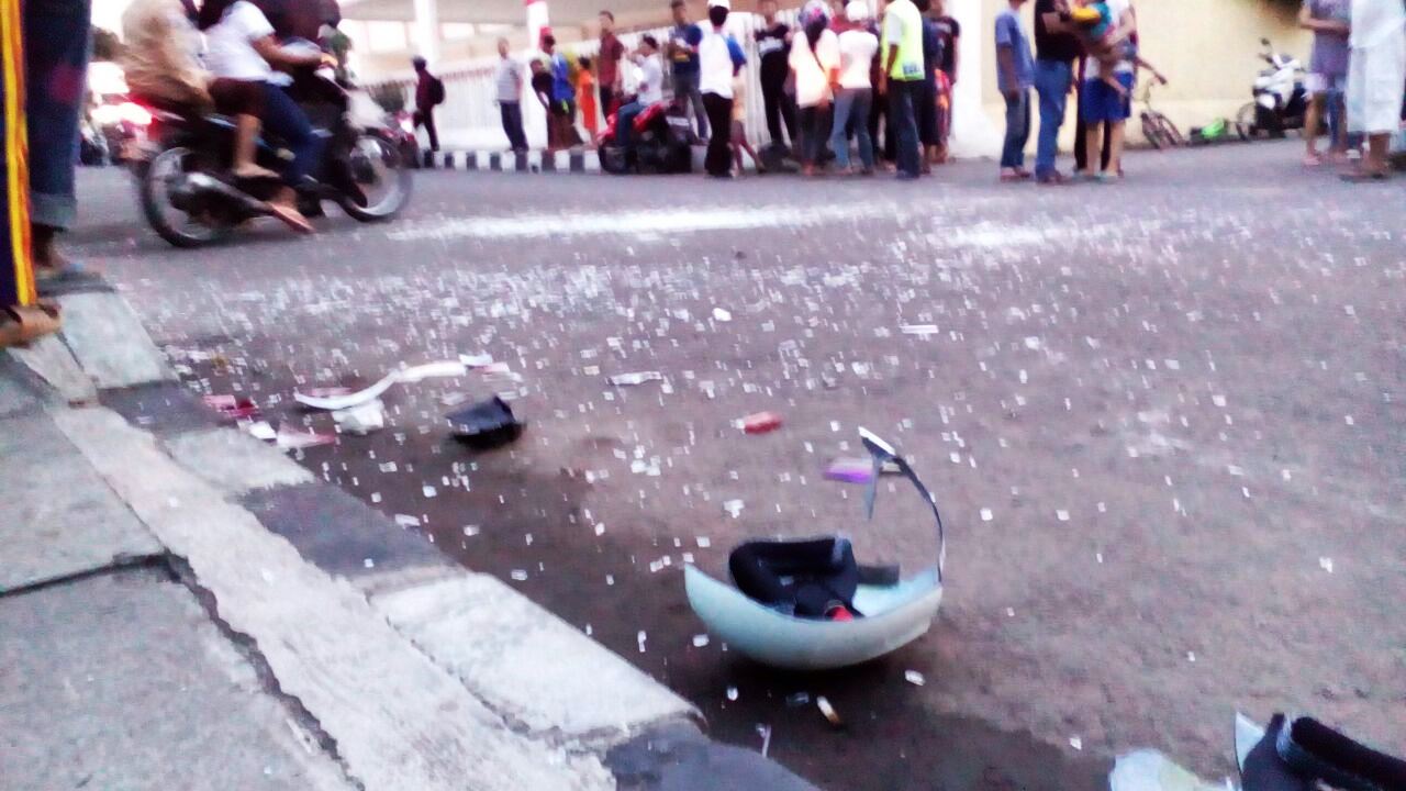 bentrok ojek online vs angkot