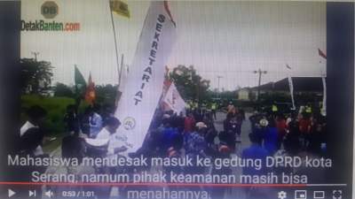 "Aje Kendor Makin Loyo" Teriak Pendemo saat HUT Kota Serang ke 13