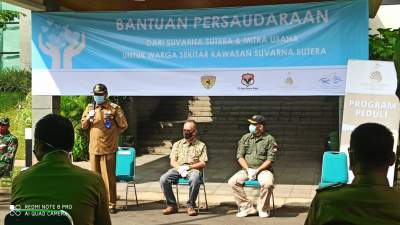 Suvarna Sutera Serahkan Bantuan Sembako Bagi Warga Terdampak Covid-19