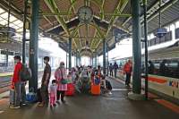 Ilustrasi stasiun kereta api.