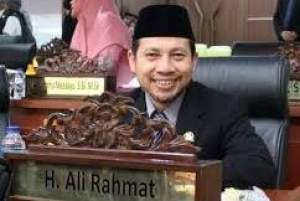 Ketua Fraksi PKS DPRD Kota Tangsel, Ali Rahmat. (foto istimewa).