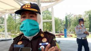 Kajari Cilegon, Andi Mirnawaty saat ditemui di alun-alun Kota Cilegon, Jumat (17/4).