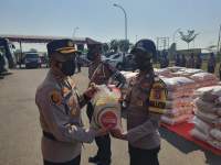 Tahap ke 4, Polres Serang Distribusikan Bantuan Beras dari Yayasan Buddha Tzu Chi