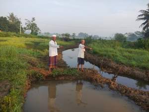 Saluran Air Dikeruk Binamarga, Petani Desa Bunar Ucap Rasa Syukur