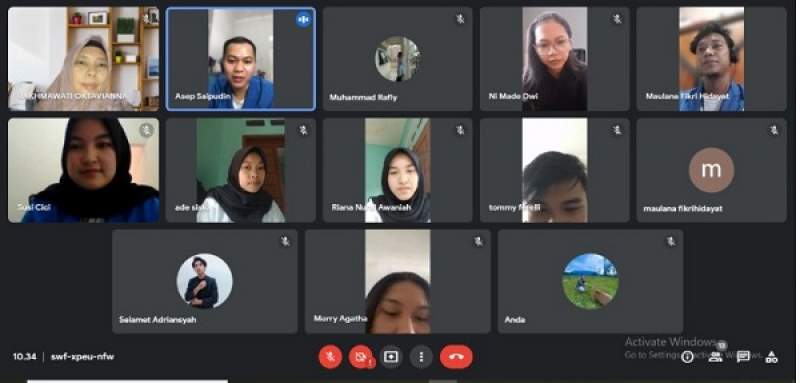 PMKM Universitas Pamulang Pemanfaatan Aplikasi Handphone untuk Mendukung Freshgraduate Dalam Mencari Pekerjaan di Masa Pandemi