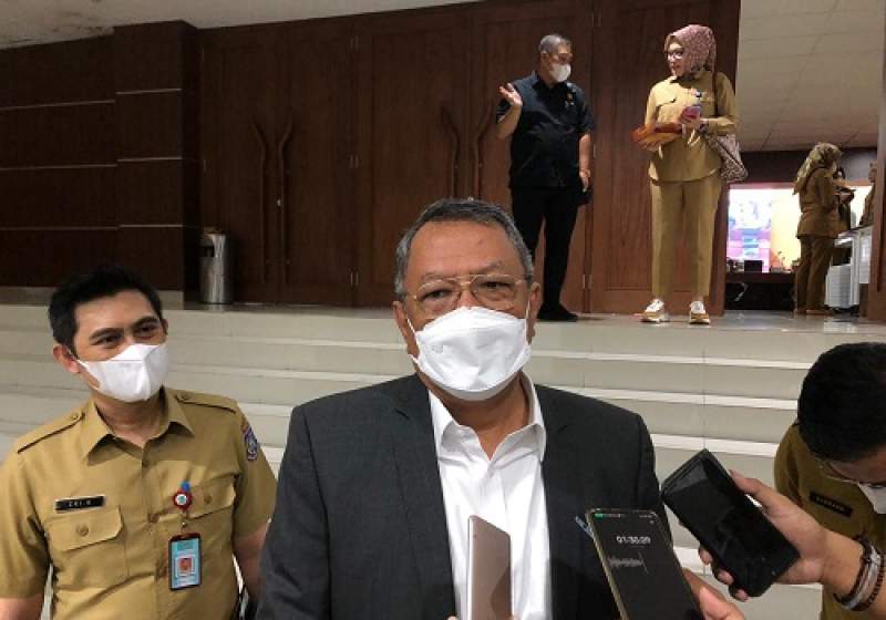 Walikota Tangerang Selatan, Benyamin Davnie