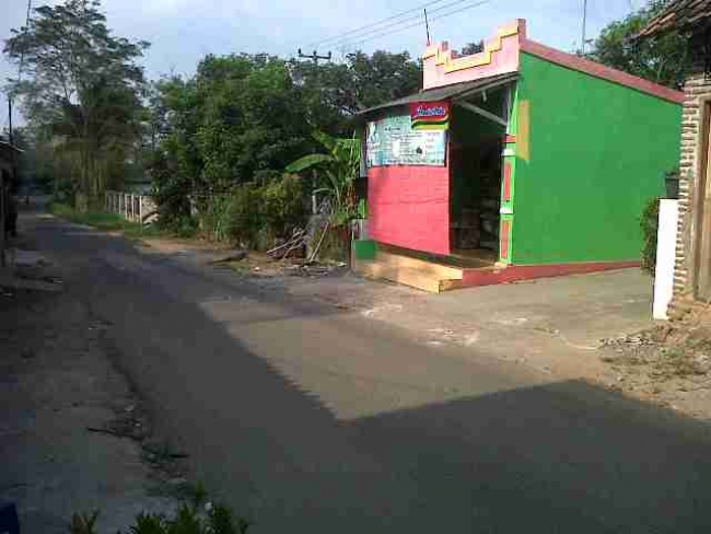 Salahsatu warung milik Tika yang menjadi korban pencurian