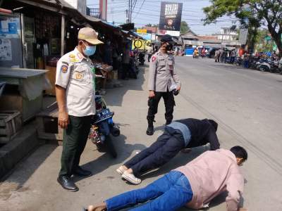 Tak Pakai Masker, 44 Pengendara Motor di Sukamulya Disanksi