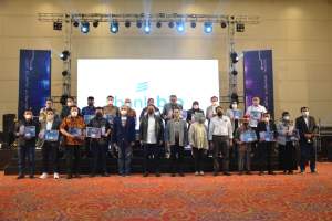 Zaki Beri Penghargaan Digital Payment Awards Ke 17 OPD dan Mitra