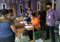 Camat Sukadiri Monitor Penyaluran BST Pusat Ke- 8