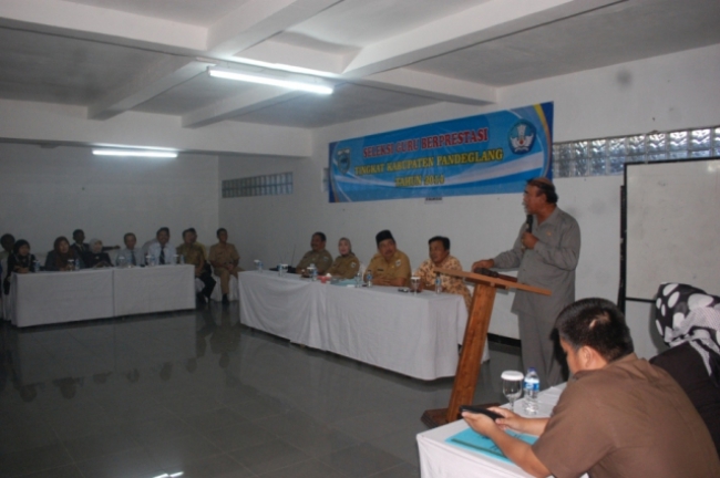 Guru Harus Menjadi Panutan