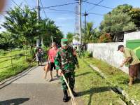 Dua Babinsa Curug  Pimpin Karyabakti Kampung Pabuaran