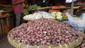 Pasca Lebaran Harga Bawang Merah Masih Mahal