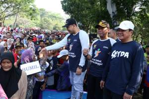 Sambut Hari Korpri Ribuan ASN Kabupaten Tangerang Ikuti Jalan Santai