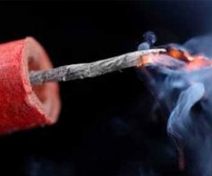 'Perang' Petasan di Pesta Rakyat Tangsel Makan Korban