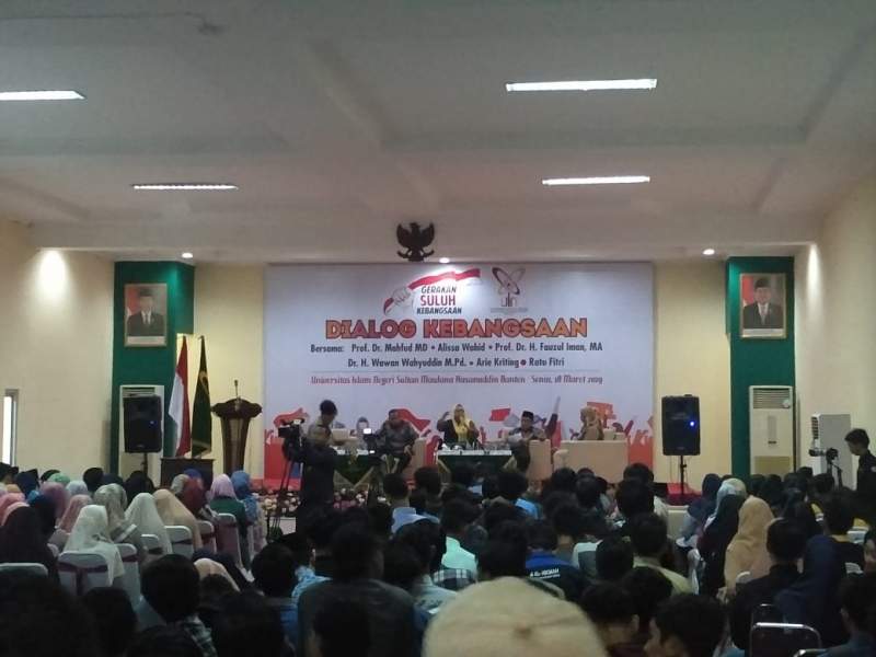 Hadiri Dialog Kebangsaan, Mahfud MD : Jangan sampai membuat isu Bisa Memecah Belah