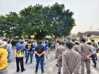 Tim Pertamina Gas Tertibkan Bangunan Liar di Jalur Pipa Gas Pamulang