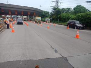 Siaga Penyebaran Covid 19, Astra Tol Tangerang-Merak Cegat Ratusan Kendaraan