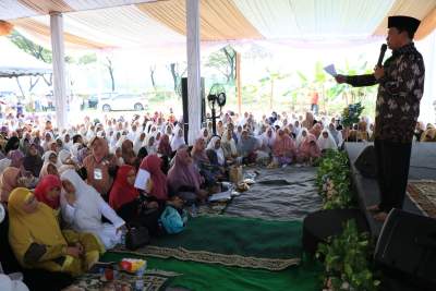Sekda Hadiri Pengajian Akbar Se-Kecamatan Pagedangan