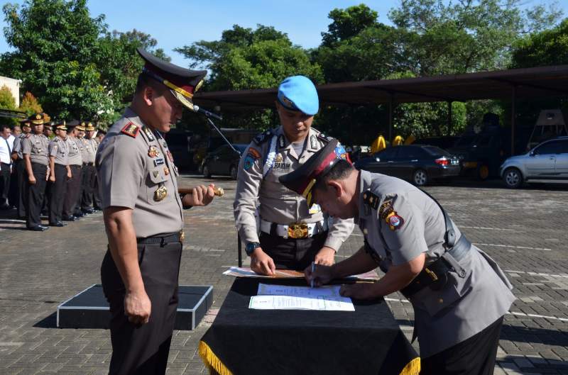 Sertijab di Polresta Tangerang.